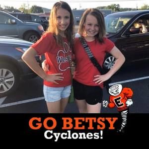 Meet your Posher, Mia